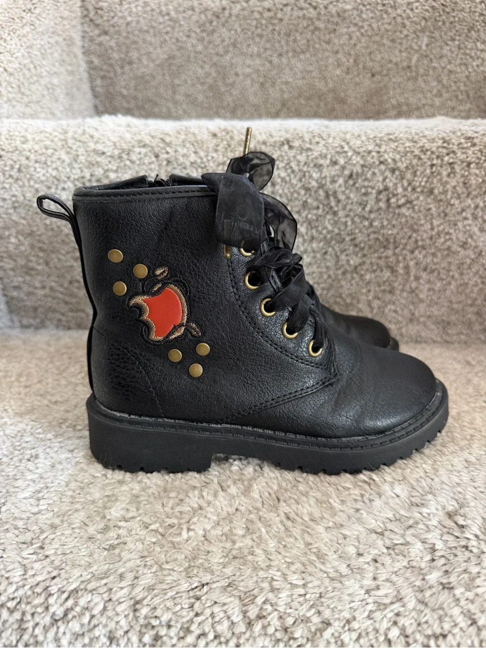 Disney Descendants Rise of Red Boots